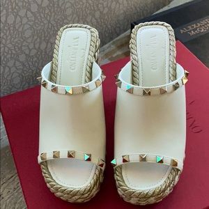 Valentino wedge